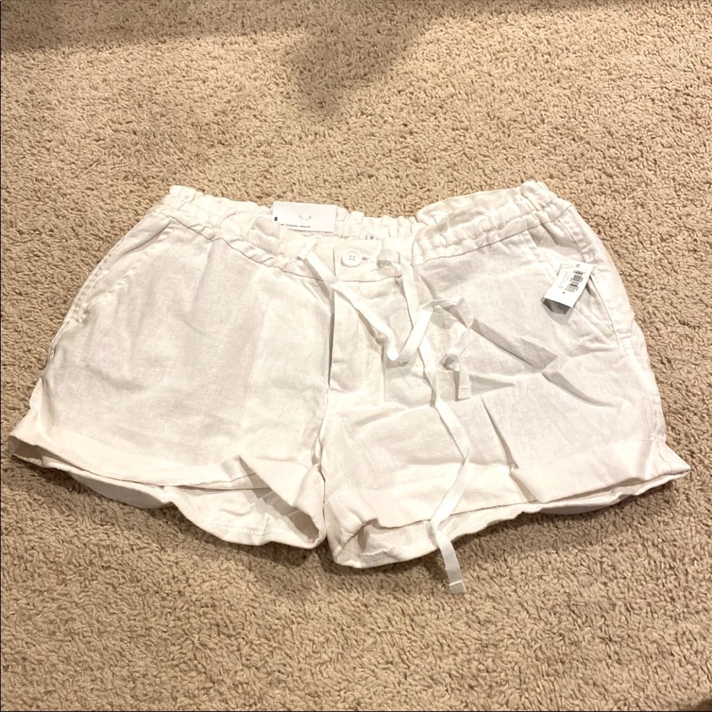 Old Navy White Linen Shorts size 8